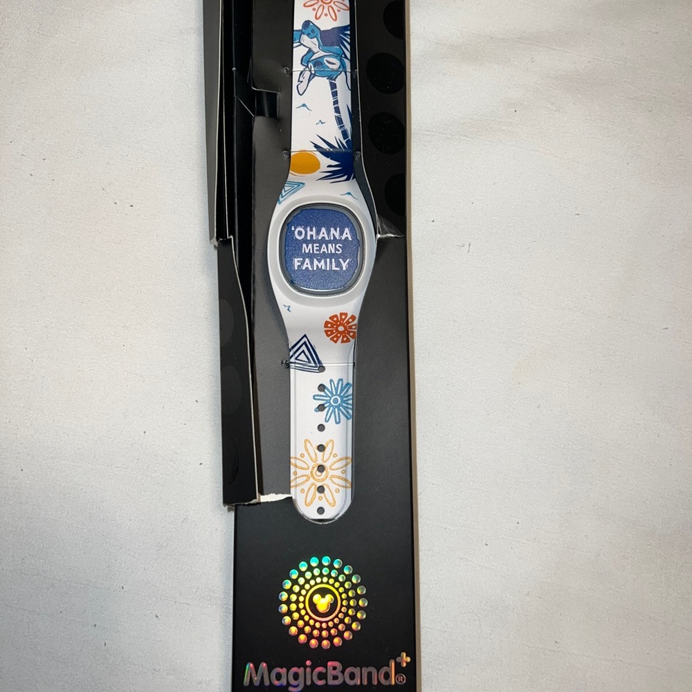 BRAND NEW Stitch Ohana Magic Band+